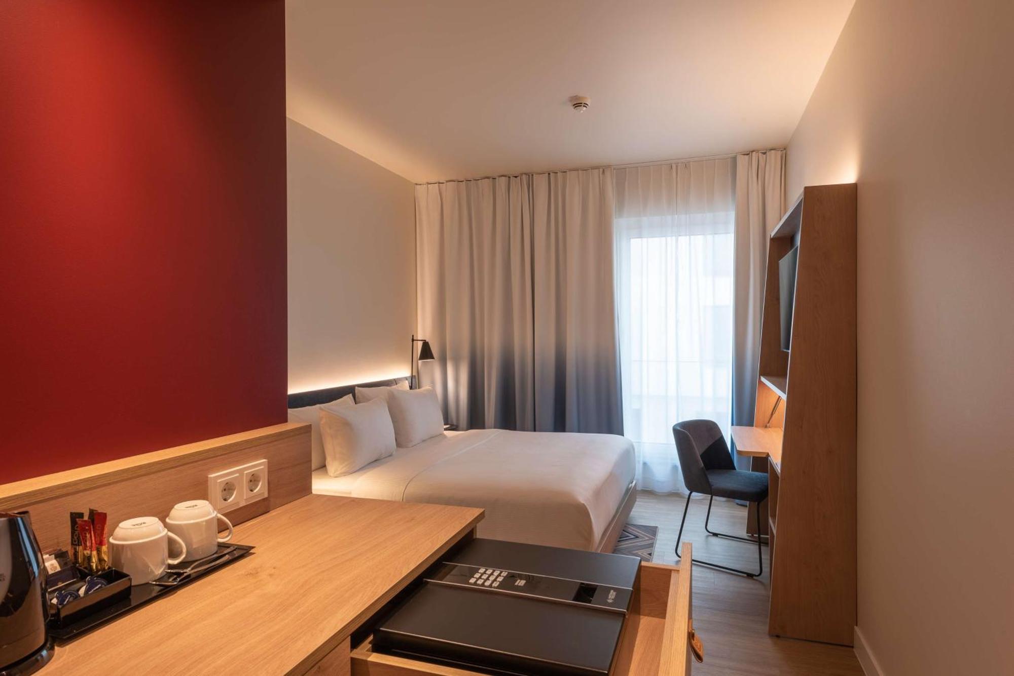 Hampton By Hilton North 3* Munich